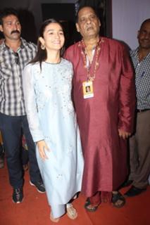 Alia Bhatt feet photo thumbnail