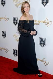 Drew Barrymore feet photo thumbnail