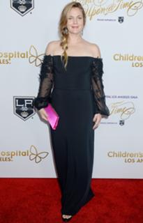 Drew Barrymore feet photo thumbnail