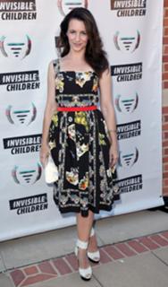Kristin Davis feet photo thumbnail