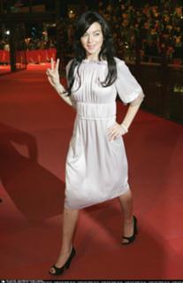 Lindsay Lohan feet photo thumbnail
