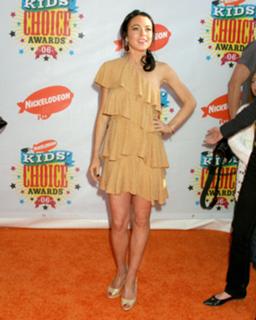 Lindsay Lohan feet photo thumbnail