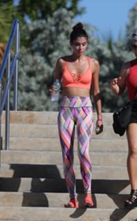Sara Sampaio feet photo thumbnail
