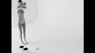 Kendall Jenner feet photo thumbnail