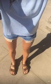 Danica Patrick feet photo thumbnail
