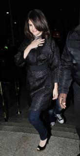 Selena Gomez feet photo thumbnail