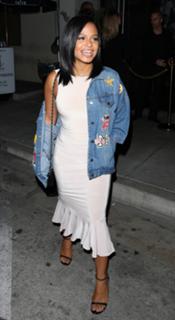 Christina Milian feet photo thumbnail