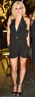 Pixie Lott feet photo thumbnail