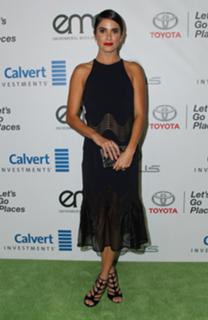 Nikki Reed feet photo thumbnail