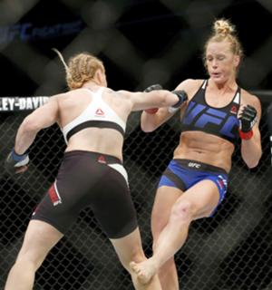 Holly Holm feet photo thumbnail