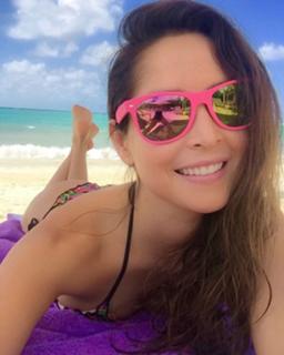 Carmen Villalobos feet photo thumbnail