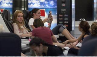 Lindsay Lohan feet photo thumbnail