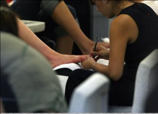 Lindsay Lohan feet photo thumbnail