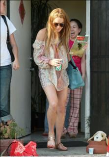 Lindsay Lohan feet photo thumbnail