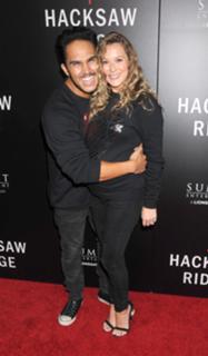 Alexa PenaVega feet photo thumbnail