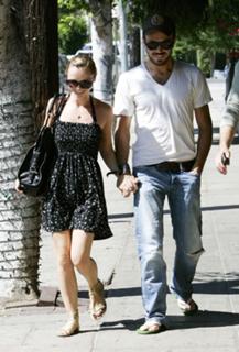Christina Ricci feet photo thumbnail