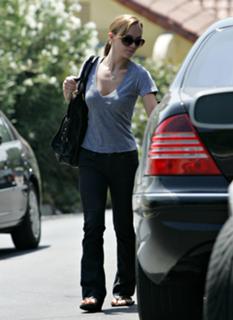 Christina Ricci feet photo thumbnail