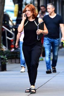 Kate Winslet feet photo thumbnail