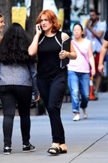 Kate Winslet feet photo thumbnail