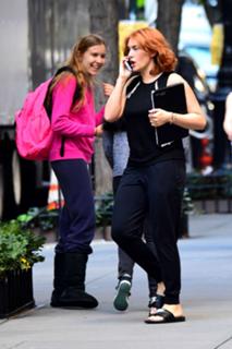Kate Winslet feet photo thumbnail