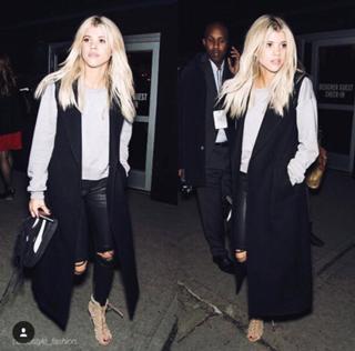 Sofia Richie feet photo thumbnail