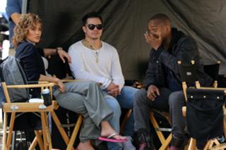 Jennifer Lopez feet photo thumbnail