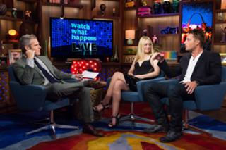 Dakota Fanning feet photo thumbnail