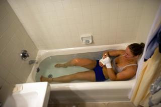 Ronda Rousey feet photo thumbnail