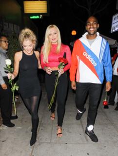 Brooke Hogan feet photo thumbnail
