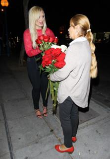 Brooke Hogan feet photo thumbnail
