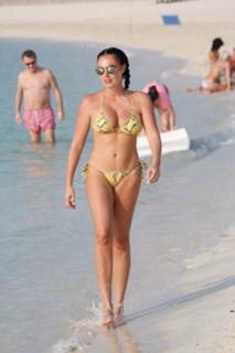 Tamara Ecclestone feet photo thumbnail