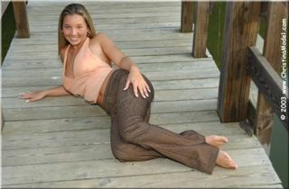 Christina Model feet photo thumbnail