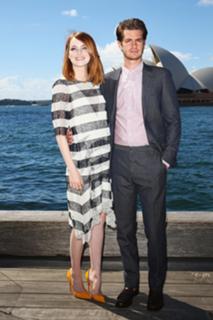 Emma Stone feet photo thumbnail