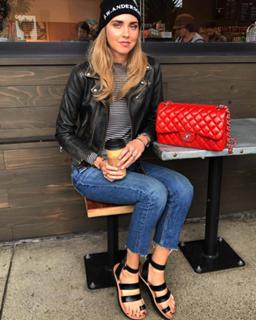 Chiara Ferragni feet photo thumbnail