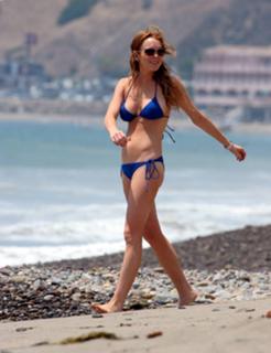 Lindsay Lohan feet photo thumbnail