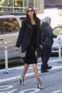 Lais Ribeiro feet photo thumbnail