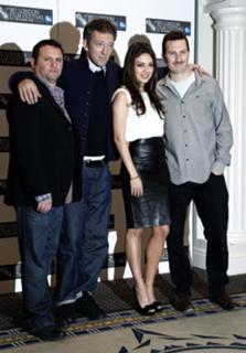 Mila Kunis feet photo thumbnail