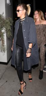 Sofia Richie feet photo thumbnail