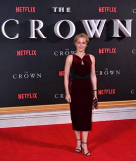 Gillian Anderson feet photo thumbnail