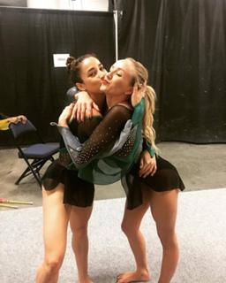 Nastia Liukin feet photo thumbnail