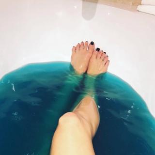 Nastia Liukin feet photo thumbnail