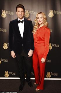 Fearne Cotton feet photo thumbnail