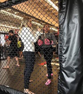 Paige VanZant feet photo thumbnail