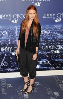 Lily Collins feet photo thumbnail