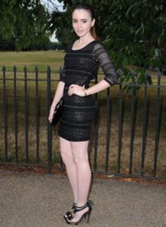 Lily Collins feet photo thumbnail