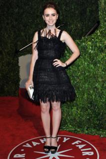 Lily Collins feet photo thumbnail