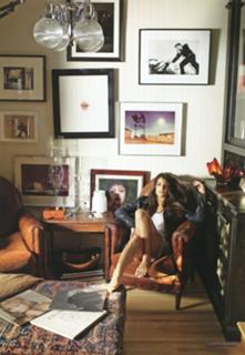Lea Michele feet photo thumbnail