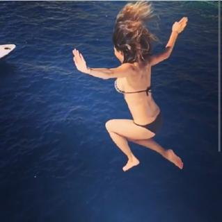 Nicole Scherzinger feet photo thumbnail