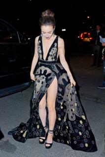 Lily Collins feet photo thumbnail