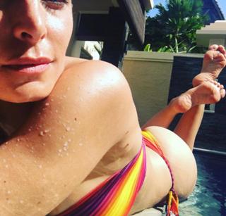 Franciely Freduzeski feet photo thumbnail